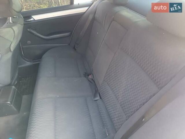 Серый БМВ 3 Серия, объемом двигателя 2.2 л и пробегом 300 тыс. км за 2826 $, фото 4 на Automoto.ua