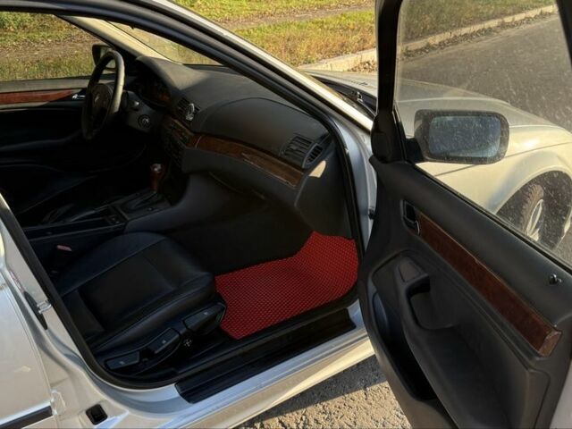 Сірий БМВ 3 Серія, об'ємом двигуна 2 л та пробігом 334 тис. км за 3300 $, фото 11 на Automoto.ua