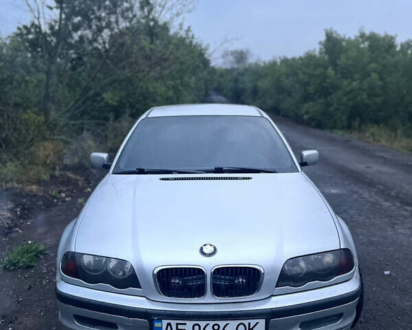 Серый БМВ 3 Серия, объемом двигателя 1.9 л и пробегом 293 тыс. км за 4400 $, фото 1 на Automoto.ua