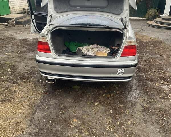 Серый БМВ 3 Серия, объемом двигателя 2 л и пробегом 260 тыс. км за 5000 $, фото 7 на Automoto.ua