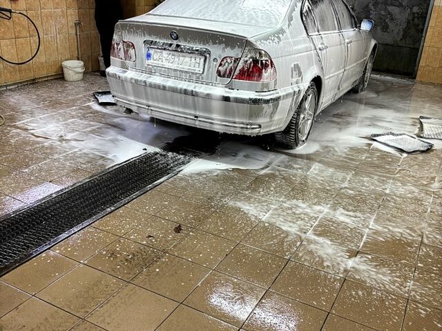 Серый БМВ 3 Серия, объемом двигателя 2 л и пробегом 0 тыс. км за 4400 $, фото 7 на Automoto.ua