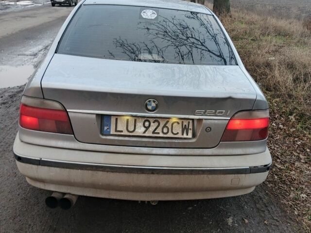 Серый БМВ 3 Серия, объемом двигателя 0 л и пробегом 563 тыс. км за 1892 $, фото 4 на Automoto.ua