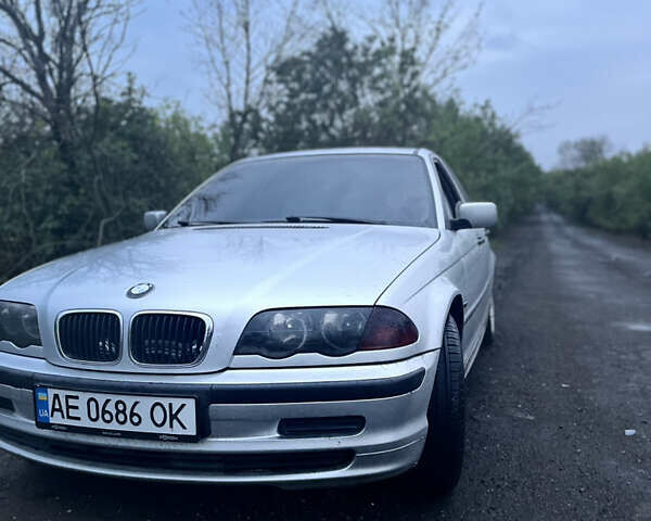 Серый БМВ 3 Серия, объемом двигателя 1.9 л и пробегом 293 тыс. км за 4400 $, фото 2 на Automoto.ua