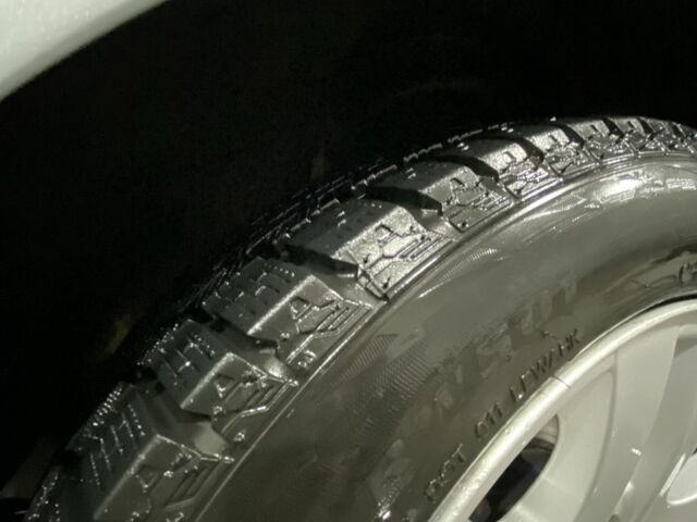 Сірий БМВ 3 Серія, об'ємом двигуна 2 л та пробігом 200 тис. км за 4550 $, фото 7 на Automoto.ua