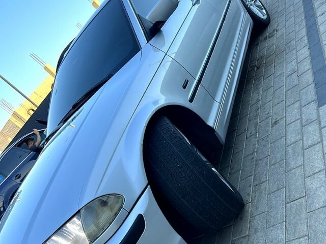 Серый БМВ 3 Серия, объемом двигателя 2 л и пробегом 374 тыс. км за 5200 $, фото 2 на Automoto.ua