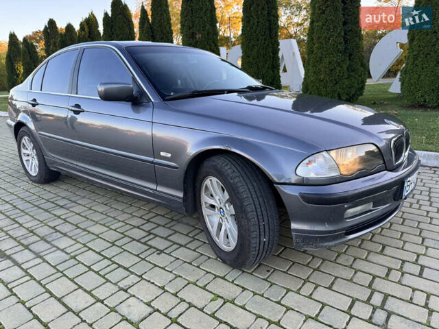 Серый БМВ 3 Серия, объемом двигателя 2.2 л и пробегом 229 тыс. км за 4950 $, фото 3 на Automoto.ua