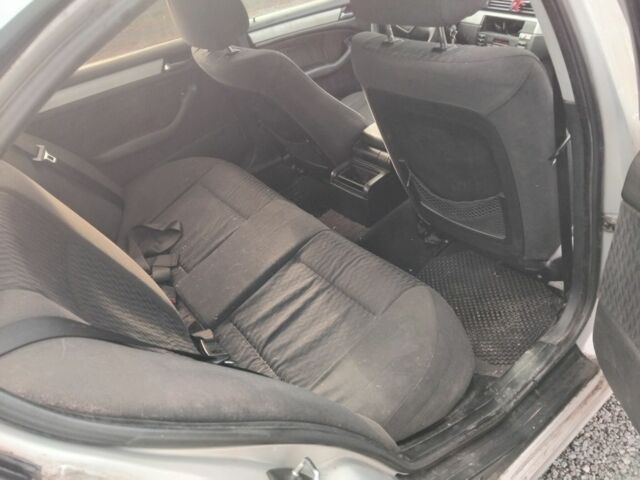 Серый БМВ 3 Серия, объемом двигателя 1.9 л и пробегом 300 тыс. км за 1800 $, фото 8 на Automoto.ua