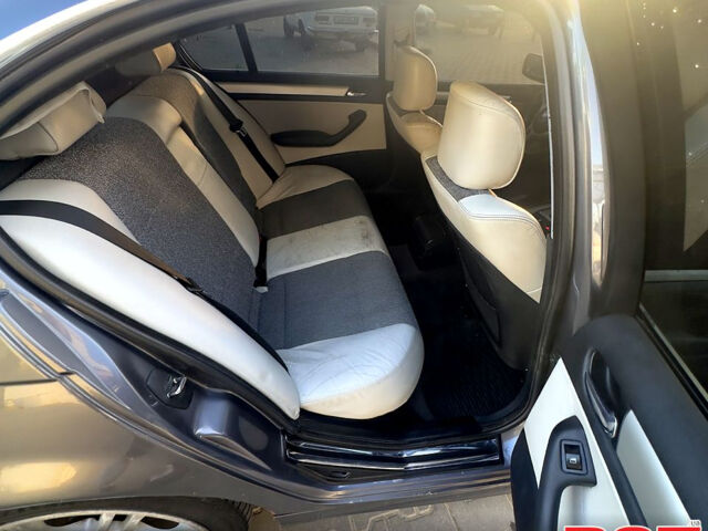 Серый БМВ 3 Серия, объемом двигателя 2.2 л и пробегом 384 тыс. км за 4099 $, фото 6 на Automoto.ua