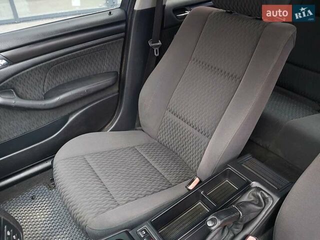 Сірий БМВ 3 Серія, об'ємом двигуна 3 л та пробігом 302 тис. км за 5600 $, фото 50 на Automoto.ua
