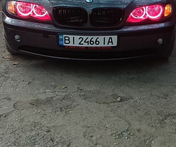 Серый БМВ 3 Серия, объемом двигателя 2 л и пробегом 287 тыс. км за 5200 $, фото 6 на Automoto.ua