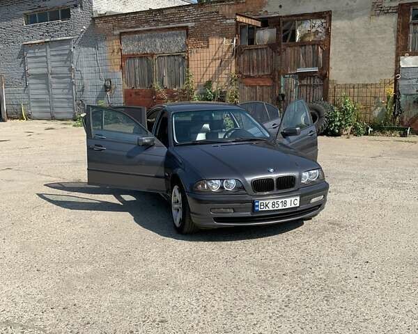 Сірий БМВ 3 Серія, об'ємом двигуна 2 л та пробігом 492 тис. км за 3800 $, фото 4 на Automoto.ua