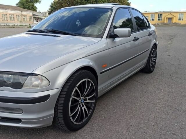 Серый БМВ 3 Серия, объемом двигателя 0 л и пробегом 350 тыс. км за 4300 $, фото 4 на Automoto.ua