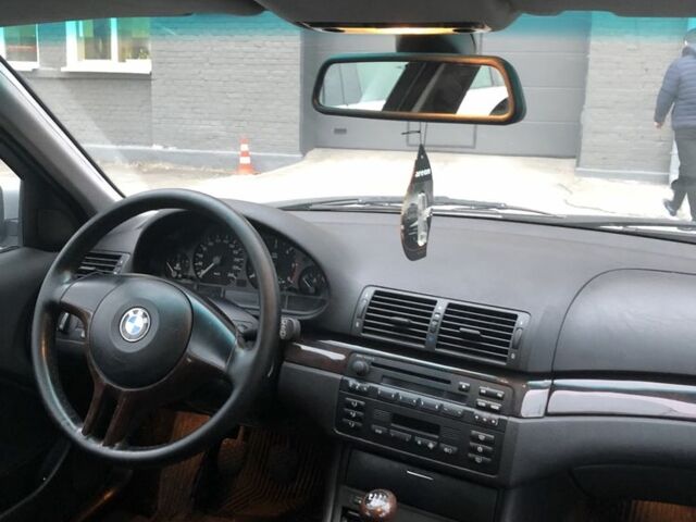 Серый БМВ 3 Серия, объемом двигателя 2 л и пробегом 30 тыс. км за 3500 $, фото 1 на Automoto.ua