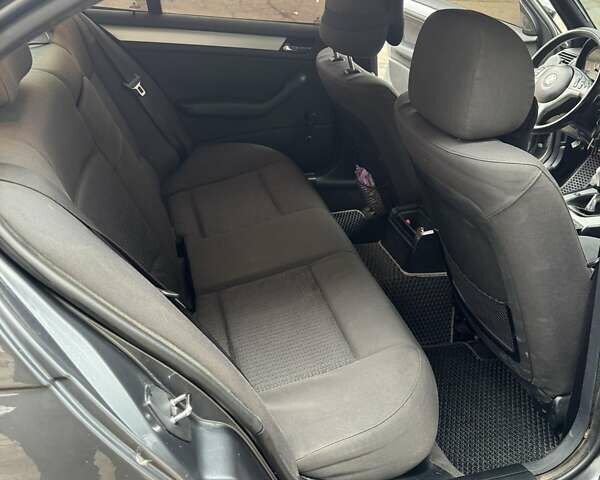 Сірий БМВ 3 Серія, об'ємом двигуна 2 л та пробігом 326 тис. км за 4400 $, фото 16 на Automoto.ua