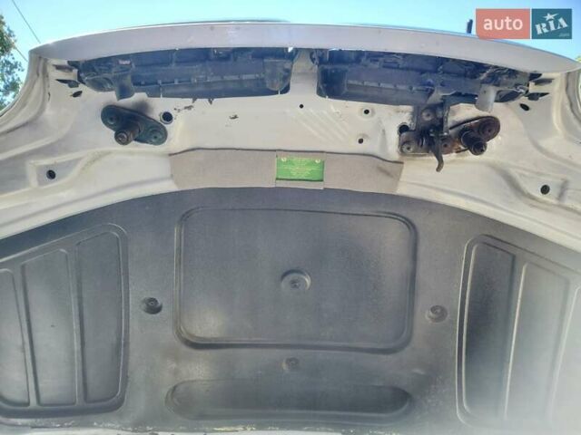 Серый БМВ 3 Серия, объемом двигателя 2 л и пробегом 220 тыс. км за 6500 $, фото 12 на Automoto.ua