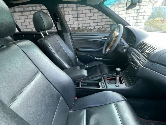 Серый БМВ 3 Серия, объемом двигателя 1.8 л и пробегом 400 тыс. км за 3000 $, фото 5 на Automoto.ua