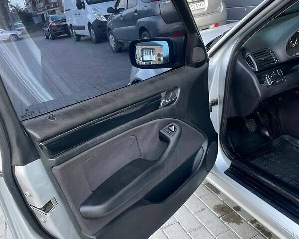 Серый БМВ 3 Серия, объемом двигателя 2 л и пробегом 350 тыс. км за 4999 $, фото 10 на Automoto.ua