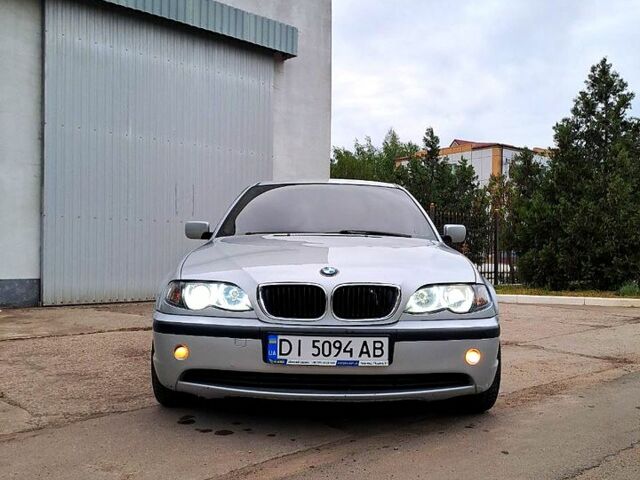 Серый БМВ 3 Серия, объемом двигателя 2 л и пробегом 300 тыс. км за 4650 $, фото 4 на Automoto.ua