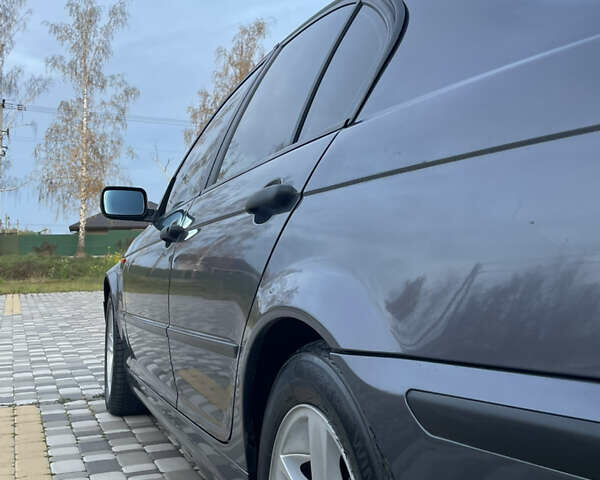 Сірий БМВ 3 Серія, об'ємом двигуна 1.8 л та пробігом 296 тис. км за 4299 $, фото 7 на Automoto.ua