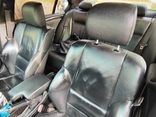 Серый БМВ 3 Серия, объемом двигателя 2.2 л и пробегом 328 тыс. км за 6200 $, фото 10 на Automoto.ua