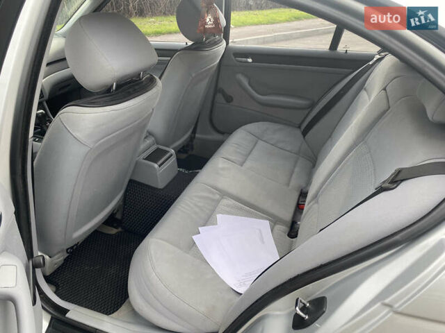 Серый БМВ 3 Серия, объемом двигателя 2 л и пробегом 212 тыс. км за 5300 $, фото 10 на Automoto.ua