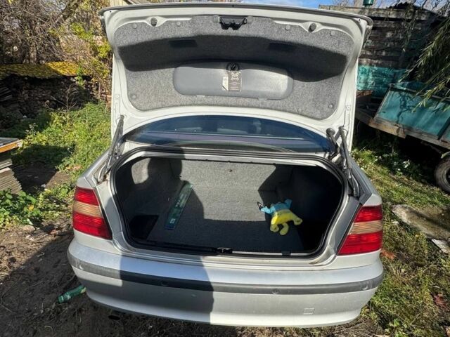 Серый БМВ 3 Серия, объемом двигателя 2 л и пробегом 340 тыс. км за 4800 $, фото 8 на Automoto.ua