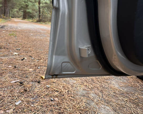 Сірий БМВ 3 Серія, об'ємом двигуна 2 л та пробігом 359 тис. км за 5200 $, фото 25 на Automoto.ua