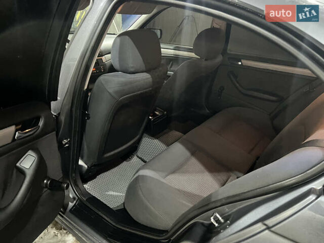 Серый БМВ 3 Серия, объемом двигателя 1.8 л и пробегом 297 тыс. км за 4300 $, фото 16 на Automoto.ua