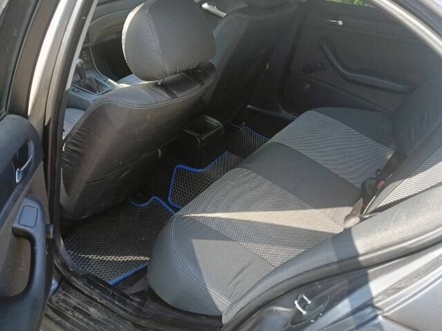 Сірий БМВ 3 Серія, об'ємом двигуна 1.8 л та пробігом 225 тис. км за 6100 $, фото 8 на Automoto.ua