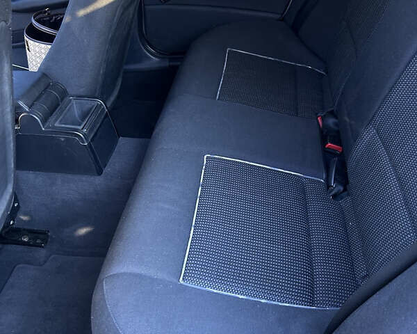 Серый БМВ 3 Серия, объемом двигателя 2 л и пробегом 352 тыс. км за 5500 $, фото 5 на Automoto.ua