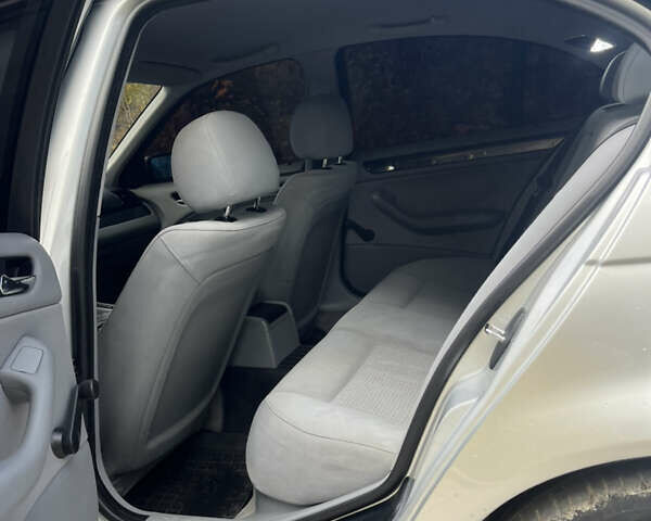 Сірий БМВ 3 Серія, об'ємом двигуна 2 л та пробігом 222 тис. км за 4250 $, фото 28 на Automoto.ua