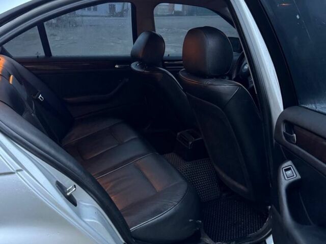 Серый БМВ 3 Серия, объемом двигателя 2 л и пробегом 462 тыс. км за 5100 $, фото 12 на Automoto.ua