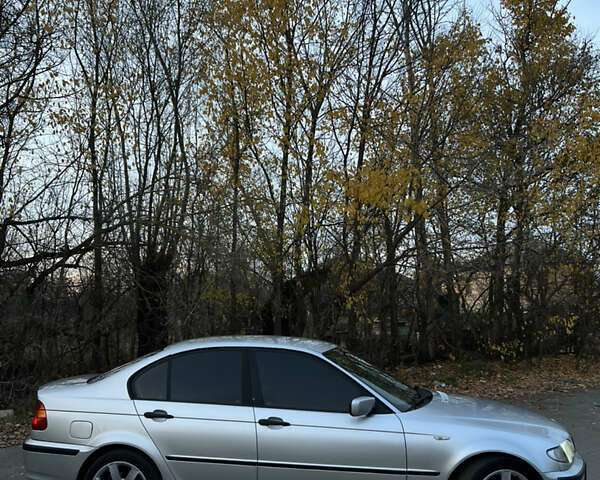 Серый БМВ 3 Серия, объемом двигателя 2 л и пробегом 240 тыс. км за 5000 $, фото 4 на Automoto.ua