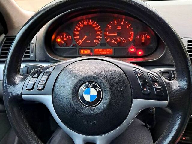 Серый БМВ 3 Серия, объемом двигателя 2 л и пробегом 300 тыс. км за 4650 $, фото 6 на Automoto.ua