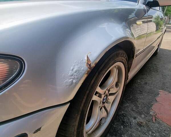 Сірий БМВ 3 Серія, об'ємом двигуна 2 л та пробігом 487 тис. км за 3800 $, фото 19 на Automoto.ua