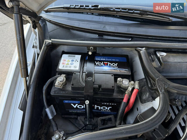 Сірий БМВ 3 Серія, об'ємом двигуна 2 л та пробігом 190 тис. км за 6000 $, фото 23 на Automoto.ua