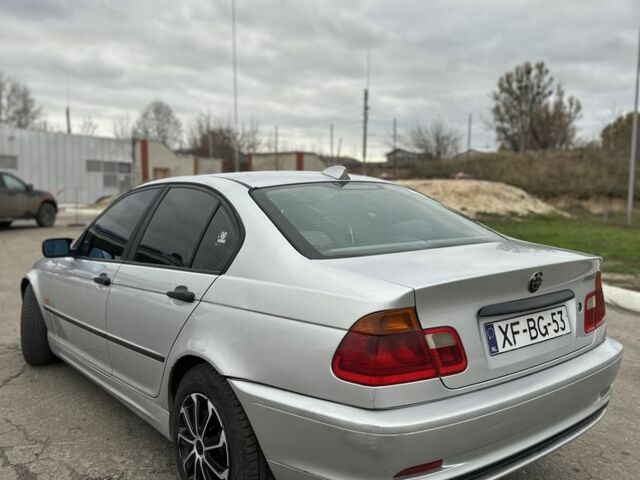 Сірий БМВ 3 Серія, об'ємом двигуна 1.8 л та пробігом 300 тис. км за 1850 $, фото 1 на Automoto.ua