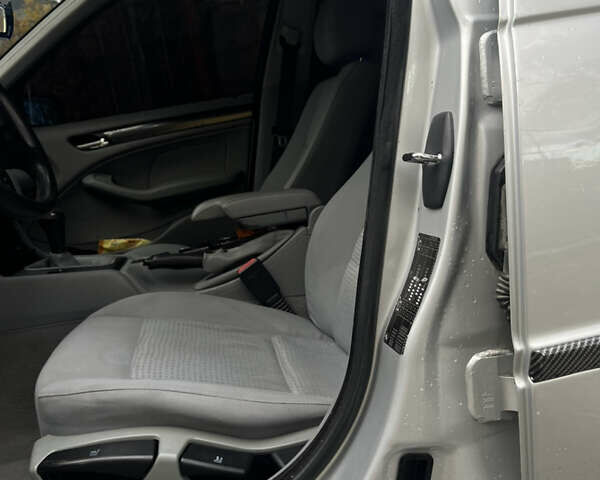 Сірий БМВ 3 Серія, об'ємом двигуна 2 л та пробігом 222 тис. км за 4250 $, фото 35 на Automoto.ua