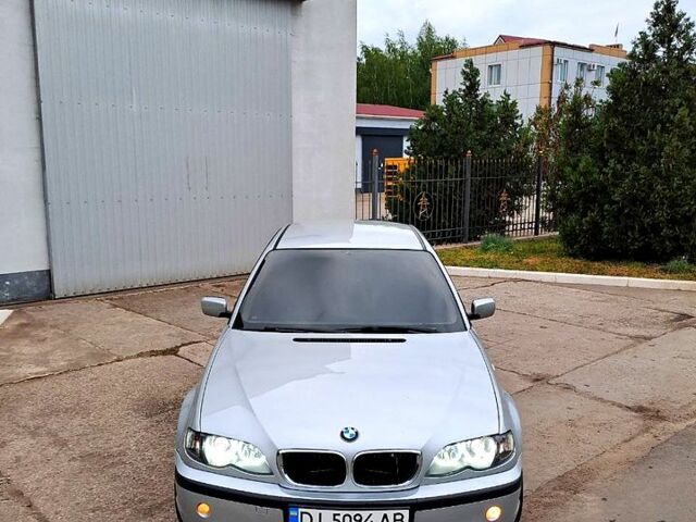 Серый БМВ 3 Серия, объемом двигателя 2 л и пробегом 300 тыс. км за 4650 $, фото 1 на Automoto.ua