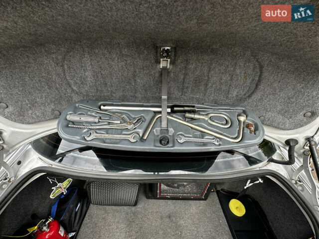 Серый БМВ 3 Серия, объемом двигателя 3 л и пробегом 367 тыс. км за 9500 $, фото 38 на Automoto.ua