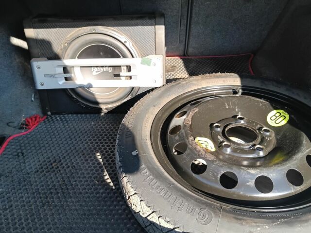 Сірий БМВ 3 Серія, об'ємом двигуна 2 л та пробігом 360 тис. км за 4400 $, фото 8 на Automoto.ua