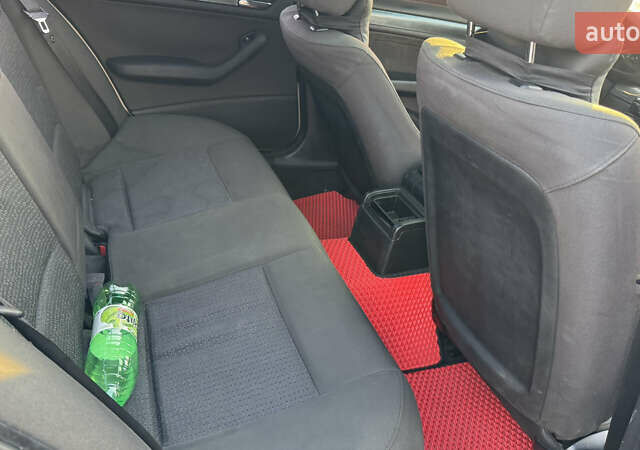 Серый БМВ 3 Серия, объемом двигателя 2 л и пробегом 260 тыс. км за 4500 $, фото 5 на Automoto.ua