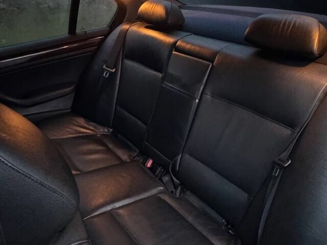 Серый БМВ 3 Серия, объемом двигателя 2 л и пробегом 462 тыс. км за 5100 $, фото 13 на Automoto.ua