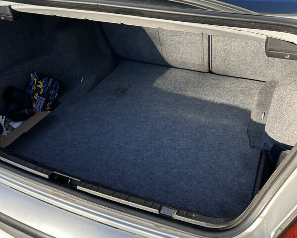 Серый БМВ 3 Серия, объемом двигателя 2 л и пробегом 352 тыс. км за 5500 $, фото 3 на Automoto.ua