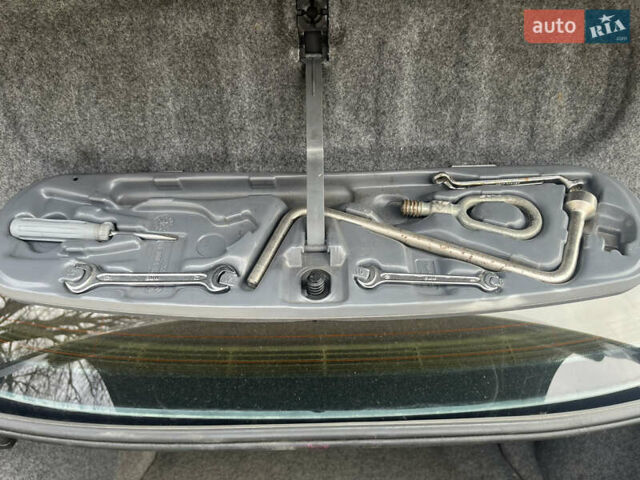 Серый БМВ 3 Серия, объемом двигателя 2 л и пробегом 267 тыс. км за 4000 $, фото 38 на Automoto.ua