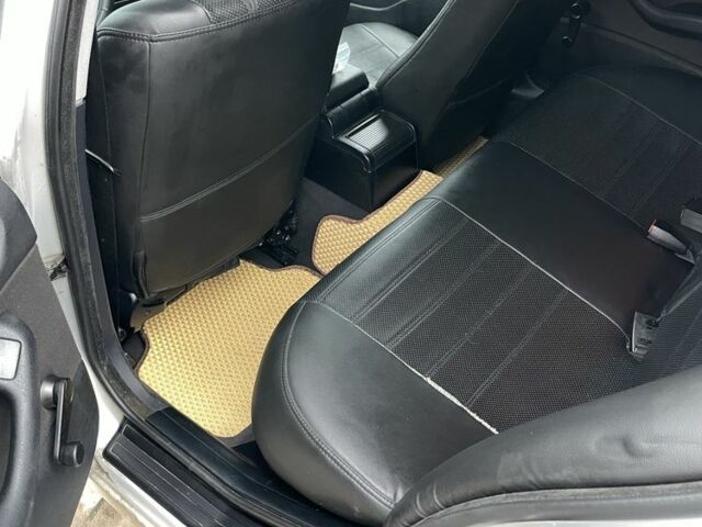 Сірий БМВ 3 Серія, об'ємом двигуна 1.8 л та пробігом 270 тис. км за 4500 $, фото 4 на Automoto.ua