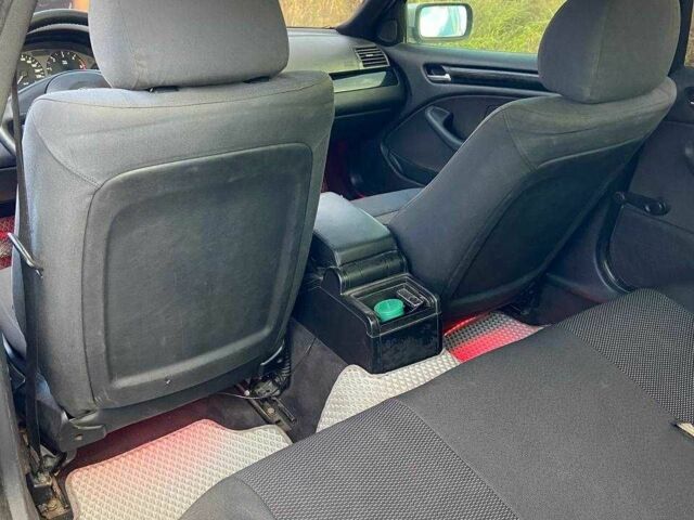 Серый БМВ 3 Серия, объемом двигателя 2 л и пробегом 500 тыс. км за 6000 $, фото 1 на Automoto.ua