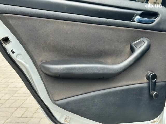 Сірий БМВ 3 Серія, об'ємом двигуна 2 л та пробігом 300 тис. км за 5990 $, фото 11 на Automoto.ua
