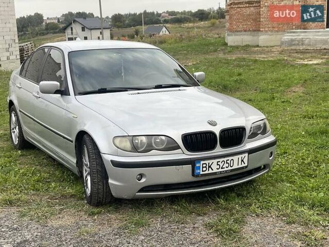 Серый БМВ 3 Серия, объемом двигателя 2 л и пробегом 300 тыс. км за 5500 $, фото 1 на Automoto.ua