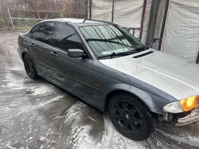 Сірий БМВ 3 Серія, об'ємом двигуна 2 л та пробігом 300 тис. км за 1778 $, фото 1 на Automoto.ua